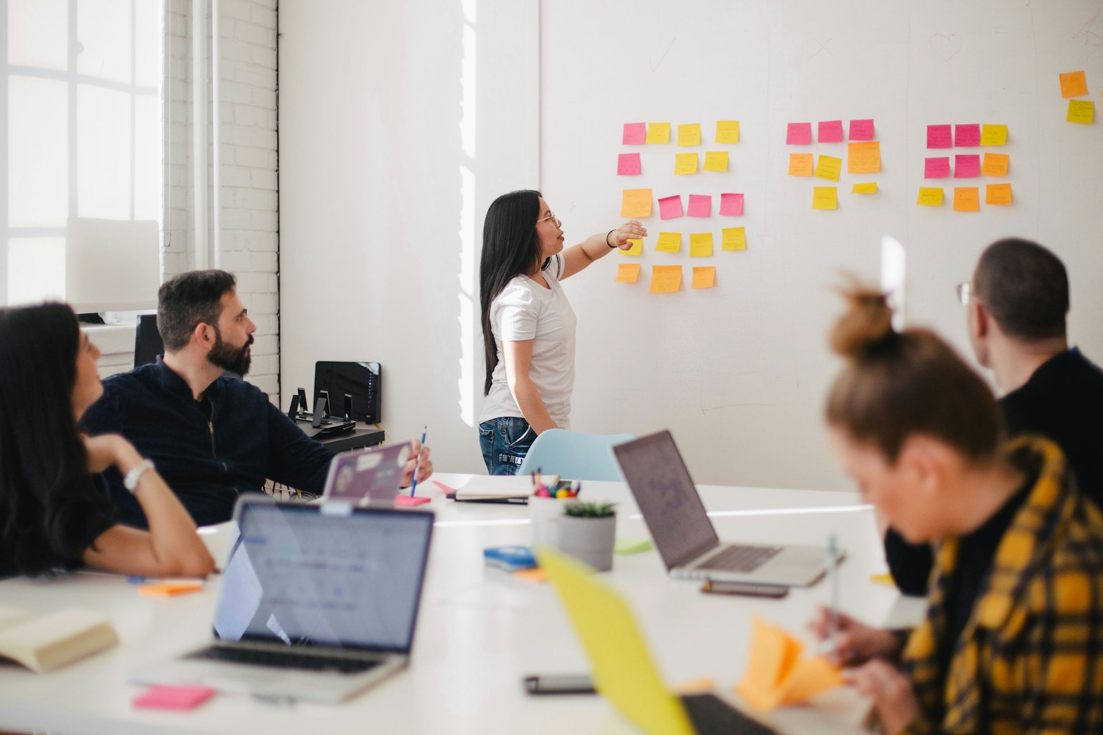 Corporate workshop round-table on AI finance workflows